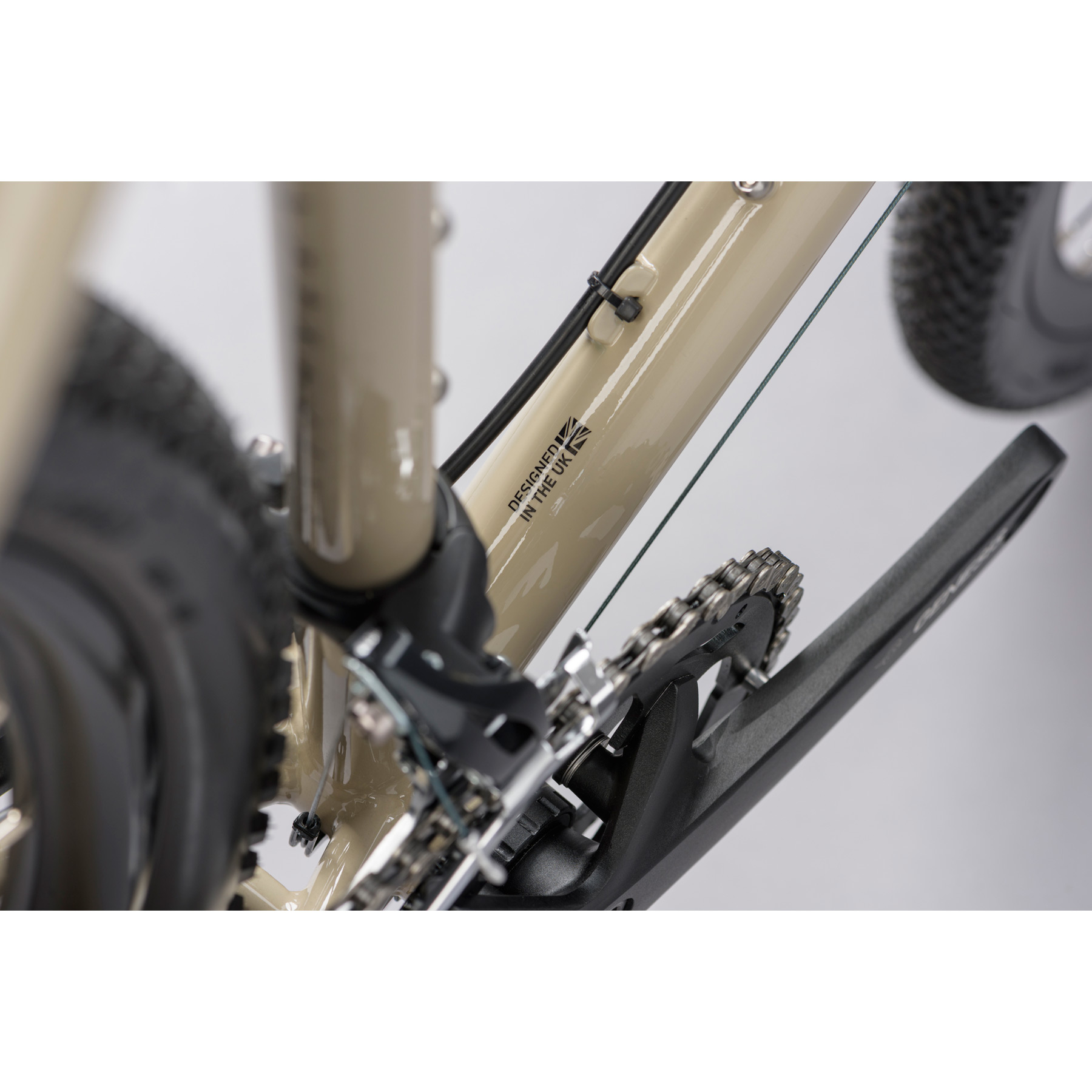 Genesis Croix De Fer 10 Road Gravel Bike – Sand / Beige | All-Terrain Adventure & Commuter Bicycle 12 Rear Derailleur of Genesis Croix De Fer 10