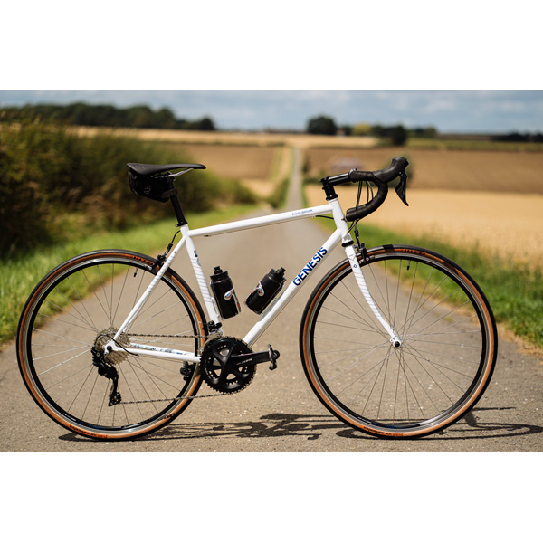 Equilibrium Large White Steel Road Bike – Lightweight Reynolds 725 Frame, Timeless Comfort 16 Equilibrium Large White Steel Road Bike with Reynolds 725 Water Bottle Mount