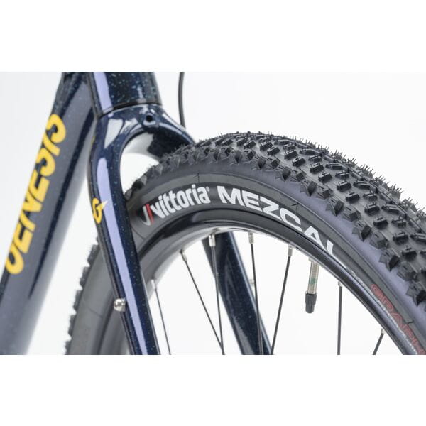 Fugio 30 LG - Ultimate Versatile Gravel Bike with Carbon Fork 7 Fugio 30 LG - Ultimate Versatile Gravel Bike with Carbon Fork - Image 5