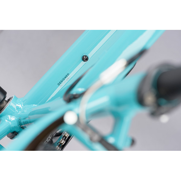 Comet Open Frame Large Hybrid Bike – Black & Green – Reliable, Comfortable, and Durable 14 Frame details of Comet Open Frame Large Green Hybrid Bike