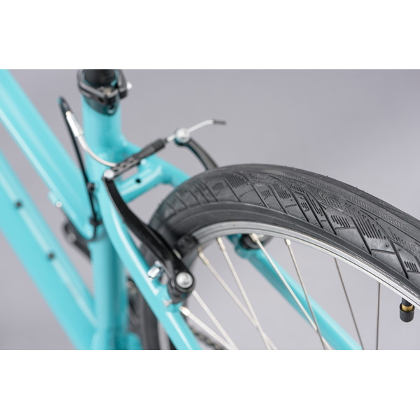 Comet Open Frame Large Hybrid Bike – Black & Green – Reliable, Comfortable, and Durable 13 Tyres of Comet Open Frame Large Green Hybrid Bike with modern frame