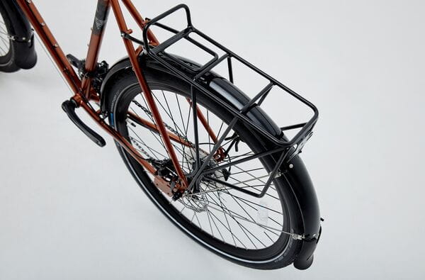 Ridgeback Expedition Orange Touring Bike – 27-Speed, Disc Brakes & Long-Distance Comfort 10 Rear view showcasing drivetrain and mudguards of Ridgeback Expedition